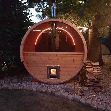 Avec Et Sauna Aux Champs Des Amours Alpstuga *